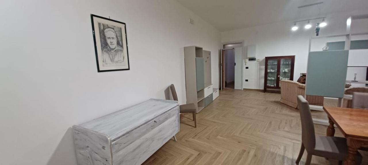 La Corte Dell'orologio Trepuzzi Esterno foto
