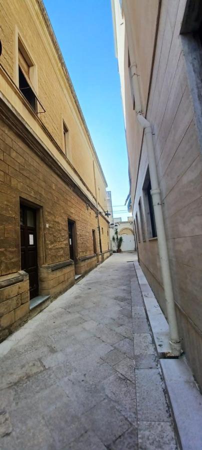 La Corte Dell'orologio Trepuzzi Esterno foto